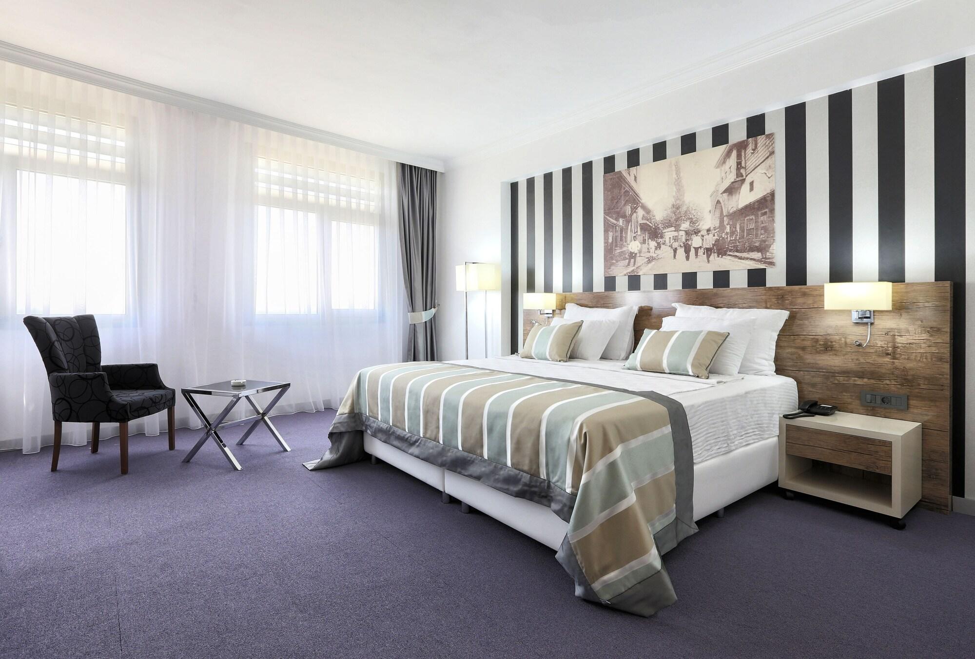 Ramada Hotel By Wyndham Edirne Exterior photo